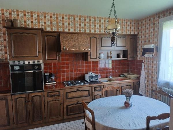 Maison sur sous-sol complet, 4 chambres possibles et jardin sans vis-à-vis