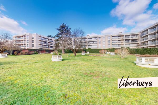 Appartement 6 pièces de 119m² avec balcon | square des Marronniers | Bailly