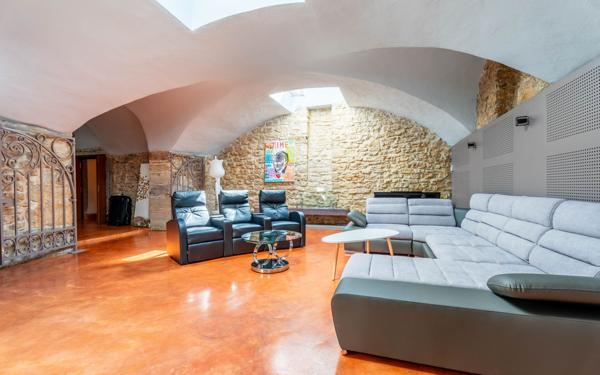 Appartement à vendre    4 pièces • 288 m2 Collonges-au-Mont-d'Or