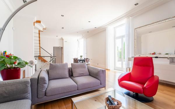 Appartement à vendre    4 pièces • 288 m2 Collonges-au-Mont-d'Or