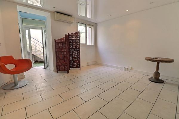 PRADO-13008-LOCAL D'ACTIVITE-MARSEILLE-1 PIECE-TERRASSE