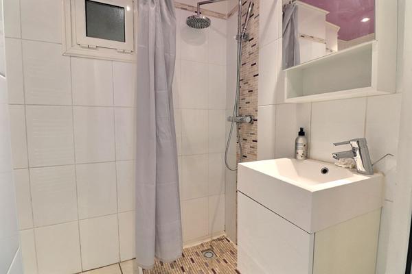 PRADO-13008-LOCAL D'ACTIVITE-MARSEILLE-1 PIECE-TERRASSE