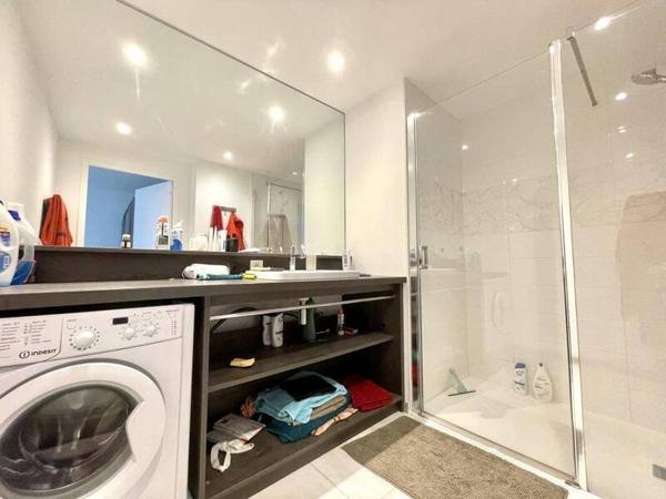 Appartement 2 pièces                                        - 35700 Rennes Réf : 2370