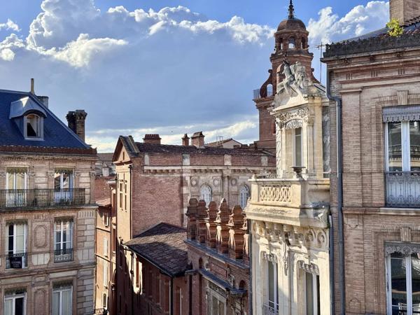 Appartement T4 - 148m2 avec ascenseur - Carmes / Garonne