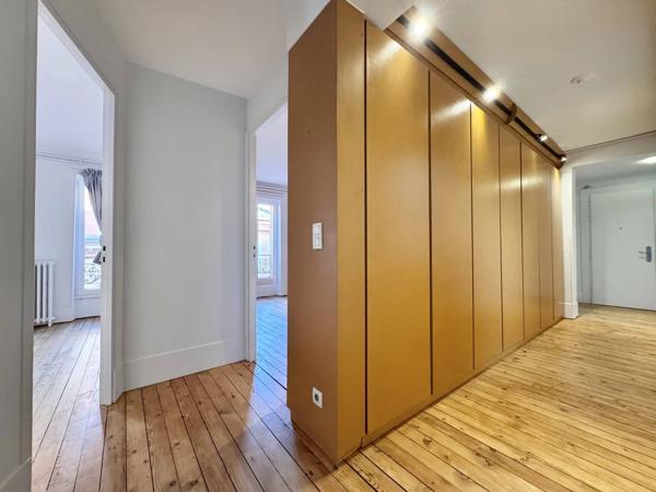 Appartement T4 - 148m2 avec ascenseur - Carmes / Garonne