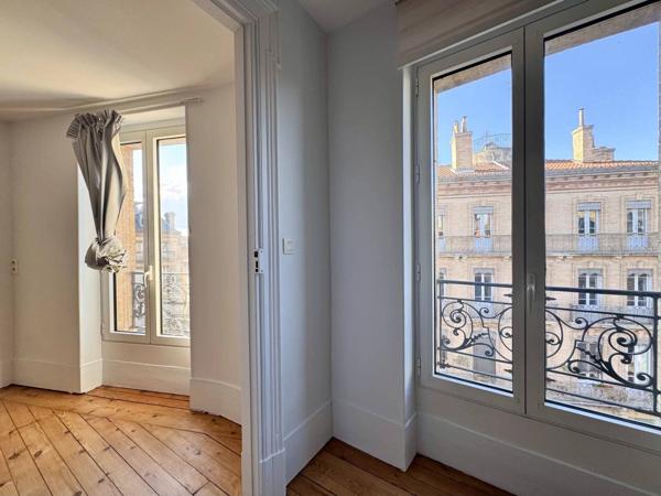 Appartement T4 - 148m2 avec ascenseur - Carmes / Garonne