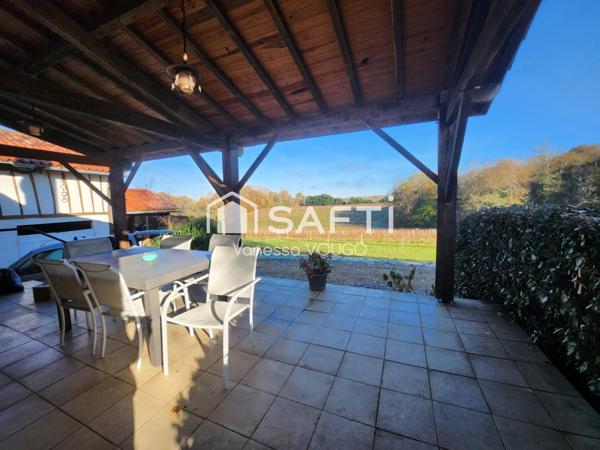 Maison de village avec 2 chambres, grande pièce a vivre et dépendances sur un terrain d'environ 3000m2