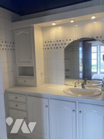 Maison de plain-pied proche centre bourg