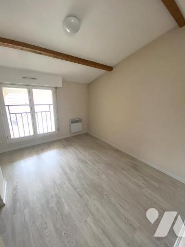 un appartement en duplex de type 4 