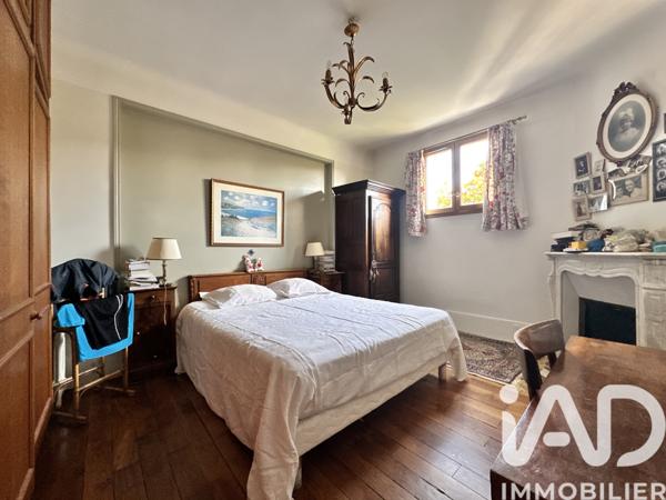 Maison à vendre 10 pièces 212 m² Bourg-la-Reine