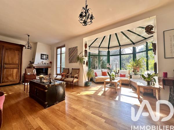 Maison à vendre 10 pièces 212 m² Bourg-la-Reine