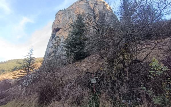 Maison à vendre    2 pièces •  Orpierre