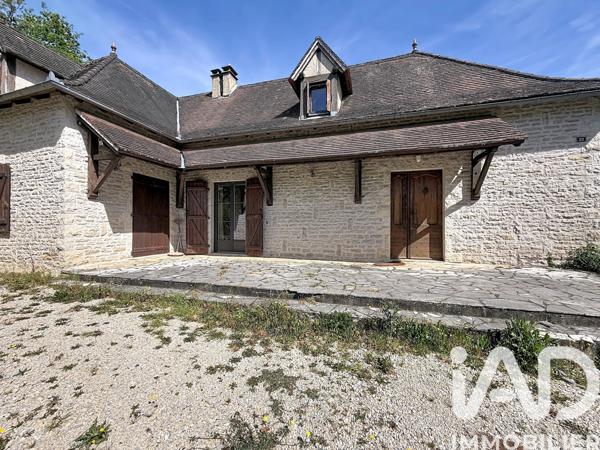 Maison à vendre 6 pièces 141 m² Cressensac-Sarrazac