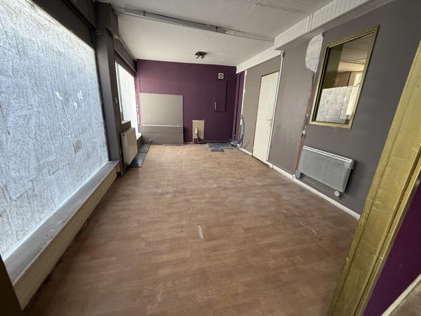 Local commercial 50 m2 Clermont-Ferrand zone Salins - Clermont-Province