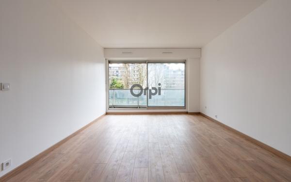 Appartement à vendre    3 pièces • 65,01 m2 Saint-Maurice