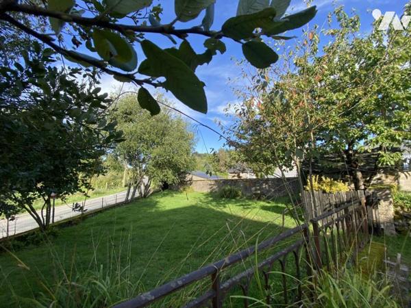 A VENDRE - IMMEUBLE - ERNEE 