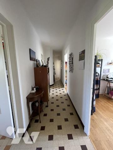 MAISON composée de 3 appartements loués