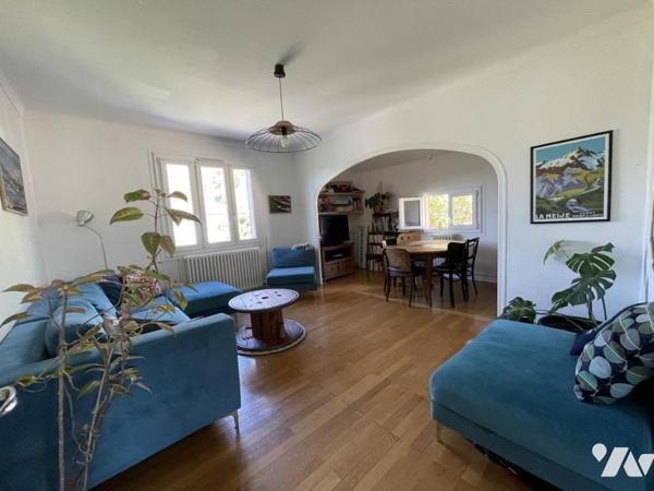 MAISON composée de 3 appartements loués