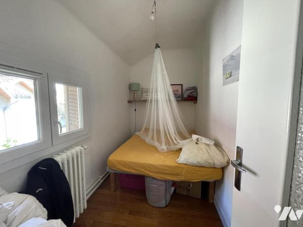 MAISON composée de 3 appartements loués