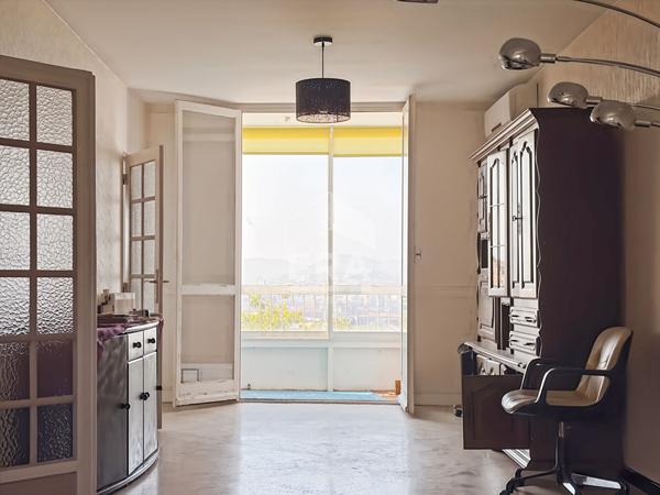 Appartement T3 - 72 m2 La Maurellette dernier étage et vue