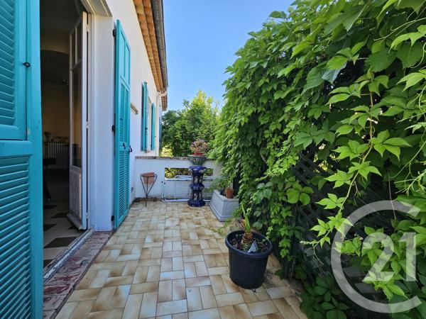 Maison à vendre  6 pièces - 151,60 m 2   CAGNES SUR MER  - 06