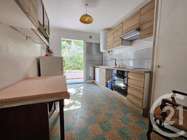 Maison à vendre  6 pièces - 151,60 m 2   CAGNES SUR MER  - 06