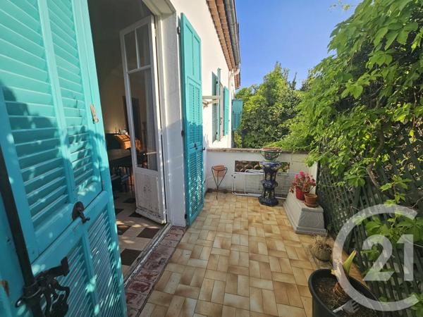 Maison à vendre  6 pièces - 151,60 m 2   CAGNES SUR MER  - 06
