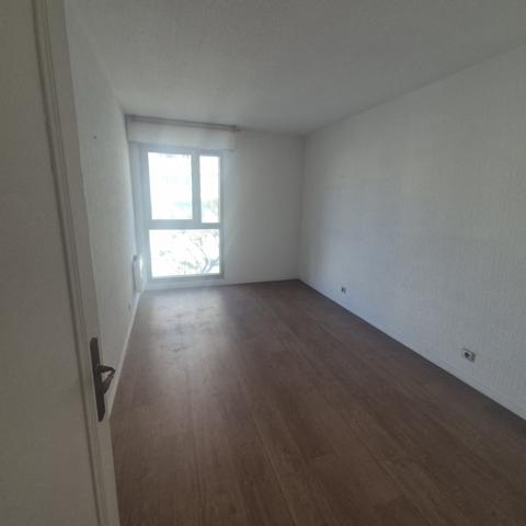 Marseille (13006) T4 + GGE CANTINI - LODI