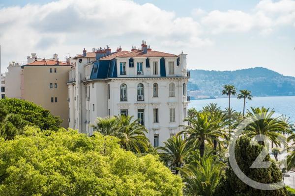 Appartement F5 à vendre  5 pièces - 115 m 2   NICE  - 06