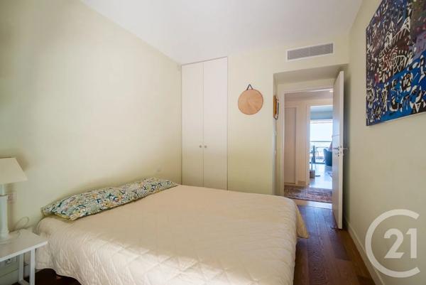 Appartement F3 à vendre  3 pièces - 63,42 m 2   VILLEFRANCHE SUR MER  - 06