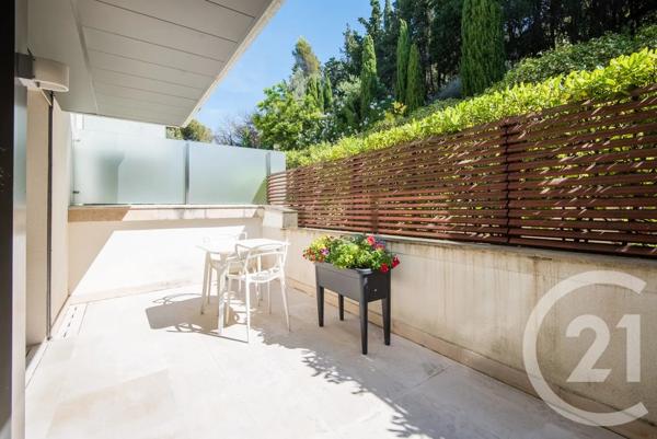 Appartement F3 à vendre  3 pièces - 63,42 m 2   VILLEFRANCHE SUR MER  - 06