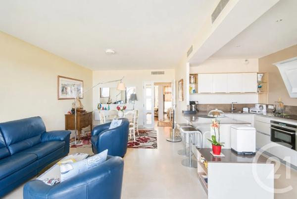 Appartement F3 à vendre  3 pièces - 63,42 m 2   VILLEFRANCHE SUR MER  - 06