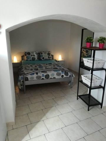 MAGNIFIQUE HABITATION TROGLODYTIQUE - BOURRE