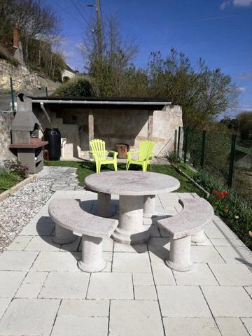 MAGNIFIQUE HABITATION TROGLODYTIQUE - BOURRE