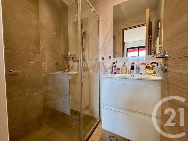 Appartement F4 à vendre  4 pièces - 70,56 m 2   LE CANNET  - 06