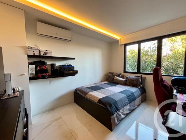 Appartement F4 à vendre  4 pièces - 70,56 m 2   LE CANNET  - 06