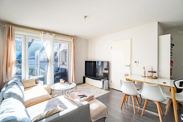 Appartement situé sur la commune de Cenon proche de toutes commodité