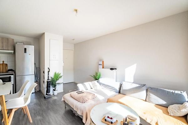 Appartement situé sur la commune de Cenon proche de toutes commodité