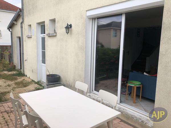 Maison à vendre Cholet - 5 pièces, 98m² avec 3 chambre(s) à 222 495€ - AJP Immobilier Cholet