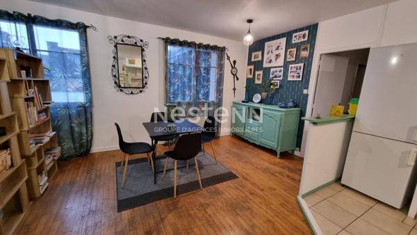 Immeuble Lanfains, 5 minutes de QUINTIN, local commercial et 2 appartements T4