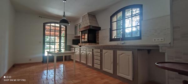 Villa R+1 de 180m² sur 960m² de terrain avec garage