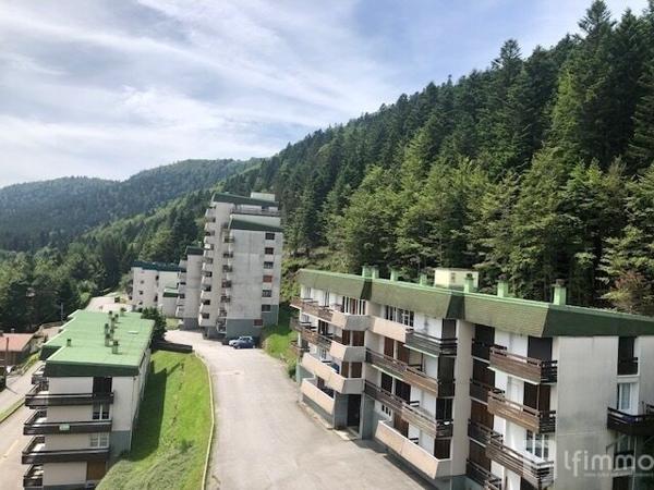 F2 de 52m² Cheminée Véranda Parking privé Dernier étage avec vues