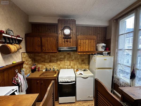 Maison de ville à vendre à Saint-Julien-du-Sault dans l'Yonne (89330), ref : 2400058