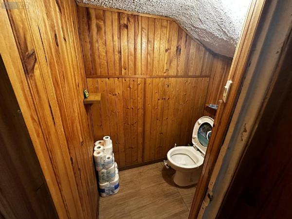 Maison de ville à vendre à Saint-Julien-du-Sault dans l'Yonne (89330), ref : 2400058