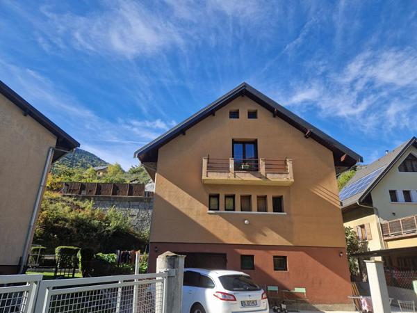 Maison  7 pièces 199 m2