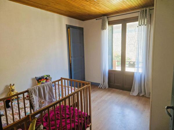 Maison  7 pièces 199 m2