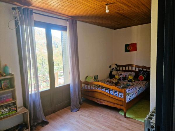 Maison  7 pièces 199 m2