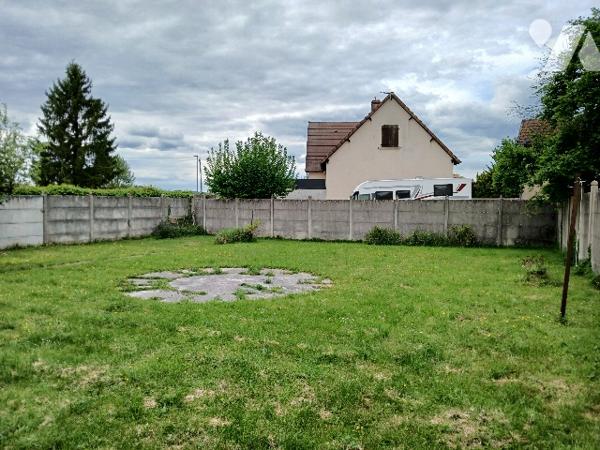 BELLE MAISON D'HABITATION sur sous-sol