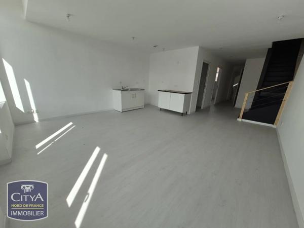Appartement à louer 3 pièces 99.05m² Saint-Amand-les-Eaux (59230)