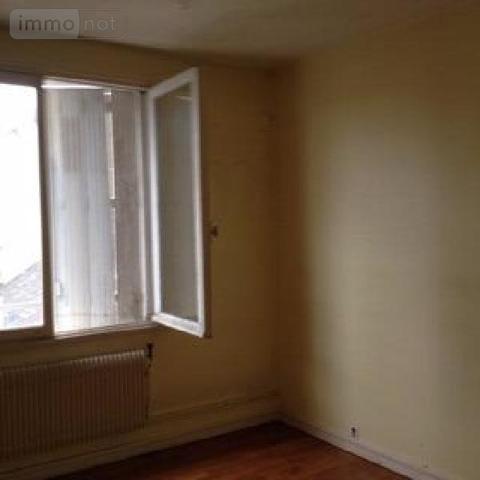 Appartement à vendre à Saint-Amand-Montrond dans le Cher (18200), ref : 18022/257